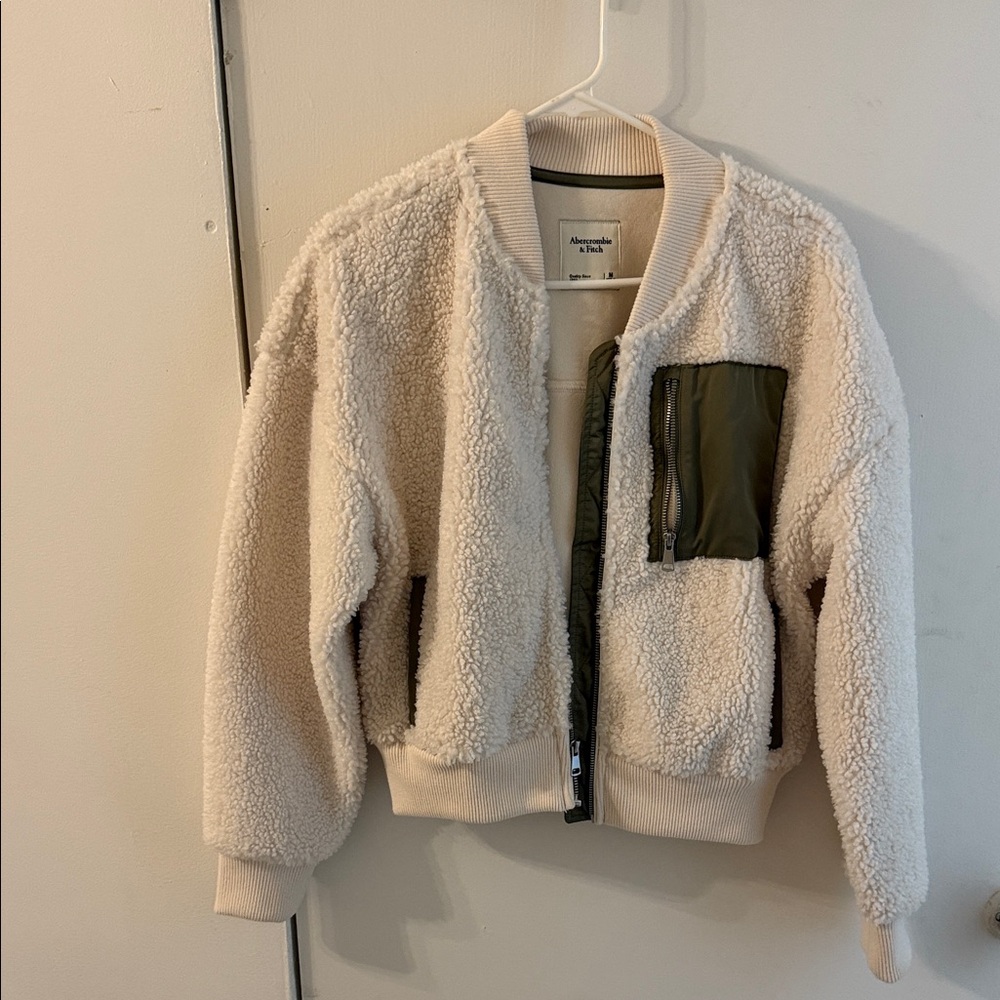 Abercrombie and fitch Cream Sherpa Bomber Jacket with Green Pocket MEDIUM